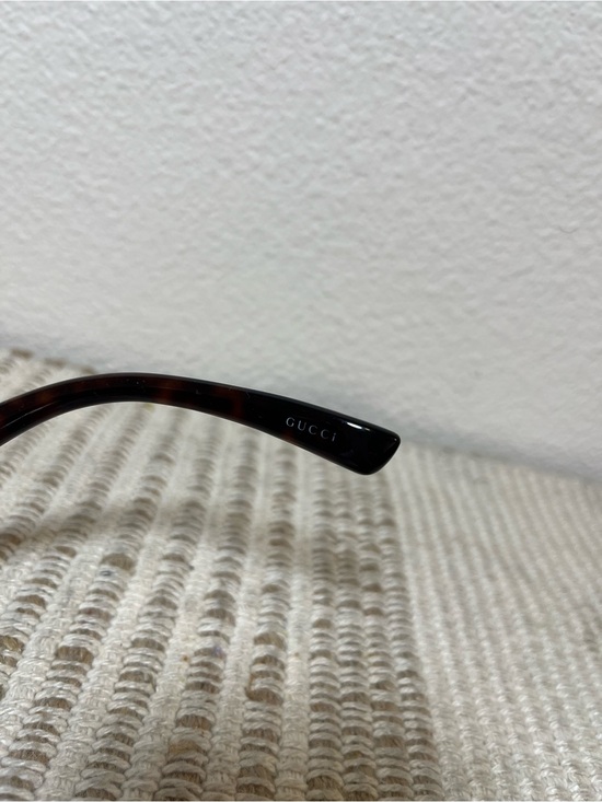Gucci Vintage Y2K Tortoiseshell Sunglasses with Gold Horsebit Logo and Brown Len main image 10